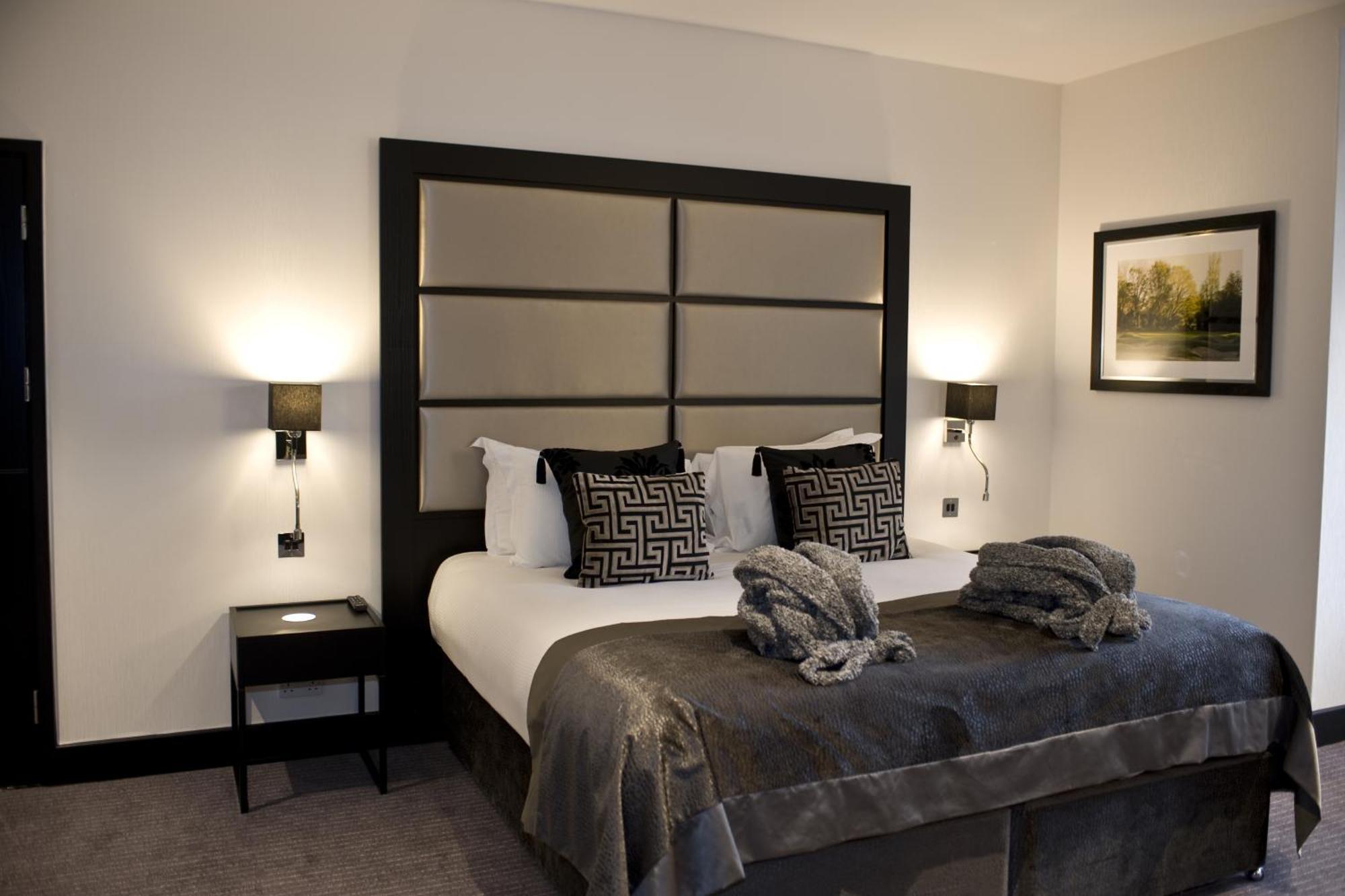 The Lodge At Kingswood Epsom Bilik gambar