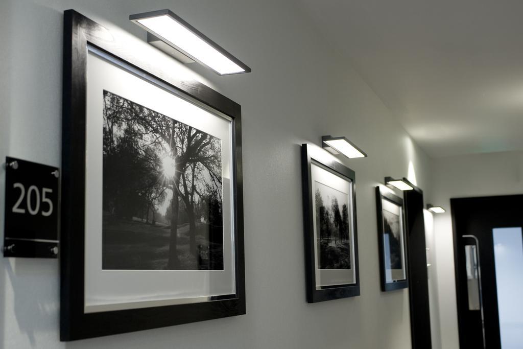 The Lodge At Kingswood Epsom Luaran gambar